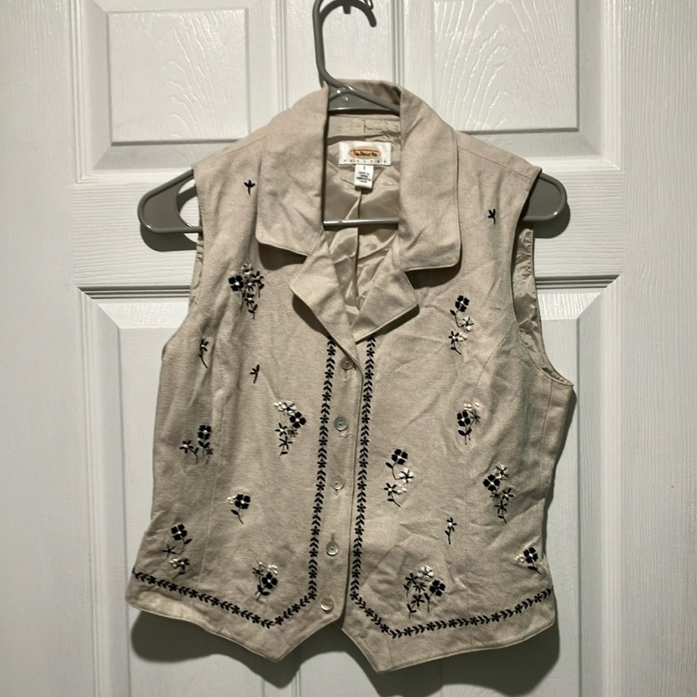 Embroidered Beige Vest with Black Floral Design Talbots small petite linen look